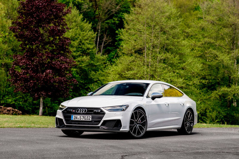 Flankiert wird die Leistungsoffensive von Neuauflagen des S6... (Audi)