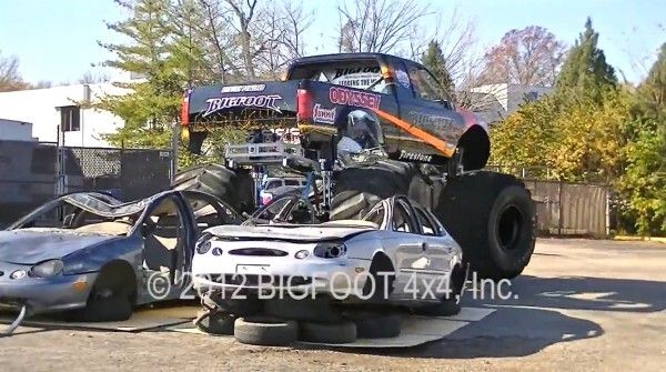 Der Bigfoot 20: der weltweit erste Monstertruck mit Elektroantrieb macht mit über 260 kW und 1100 Nm Autos umweltschonend platt (Bild: Bigfoot 4x4 Inc.)