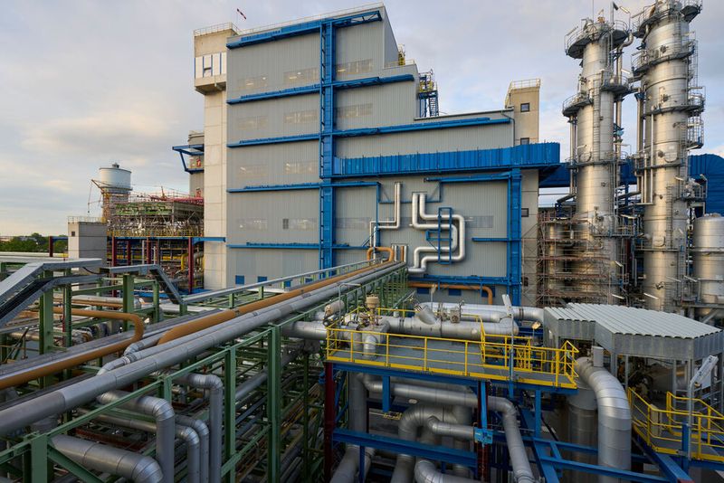 Mit einer Kapazität von 300.000 Tonnen jährlich betreibt Covestro die größte TDI-Anlage in Europa.  (Bild: Covestro)