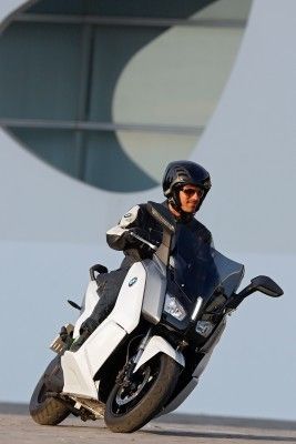 Der Antrieb des C evolution erfolgt in Form einer Triebsatzschwinge mit flüssigkeitsgekühltem Permanent-Synchronmotor über Zahnriemen und ein Hohlradgetriebe (BMW)