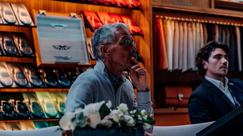 Die Königsdisziplin der Konfiguration vollzieht sich in den Flagship Locations in New York und Tokio sowie am Heimatstandort Gaydon in England. (Bild: Aston Martin)