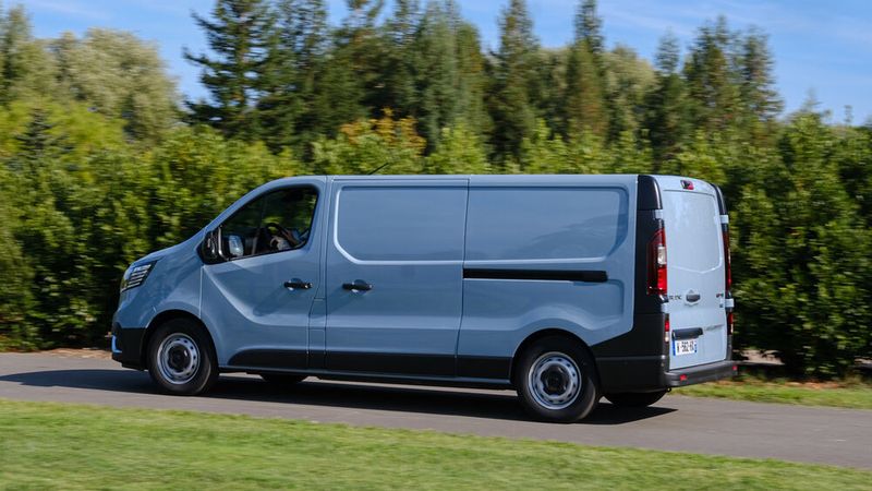 Der Trafic E-Tech wird vom gleichen 122-PS-Motor wie der Elektro-Kangoo angetrieben. (Bild: Renault)