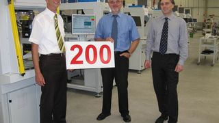 Grund zur Freude: Der 200. Nutzentrenner lief kürzlich bei IPTE „vom Band“. (Archiv: Vogel Business Media)