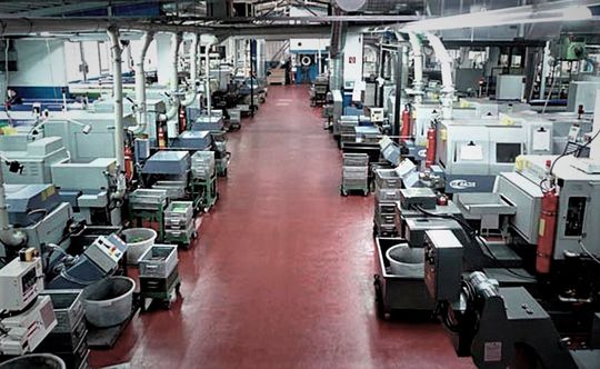 Kein Material, keine Fertigung! Die deutsche Industrieproduktion ist nach einigen erfreulichen Monaten jetzt wieder deutlich zurückgegangen. Ukrainekrieg und Null-Corona-Strategie in China sind die Hauptgründe. Sie belasten das produzierende Gewerbe leider noch länger, glauben die Experten.(Bild:  T. Dreher)