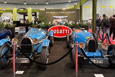 Erstmals fand die Techno Classica nicht in der Messe Essen, sondern in den Dortmunder Westfalenhallen statt. Neuer Name: Techno Classica Salon. (Bild: Diehl – VCG)