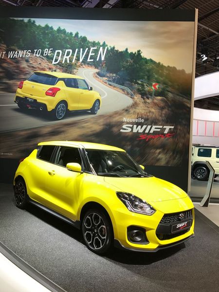 Im Jahr 2018 verkaufte Suzuki erstmals über 3,3 Millionen Kleinwagen im Jahr und der sechste Suzuki Swift zählte zu den Stars des Pariser Autosalons. (Bild: autodrom)