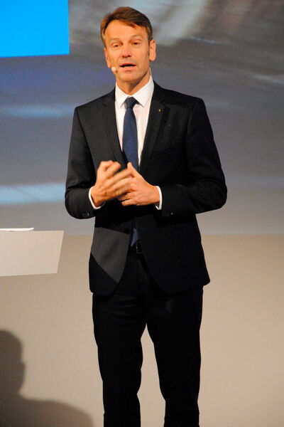 Uwe Hochgeschurtz, Vorstandsvorsitzender Renault Deutschland: „Das Jahr 2017 ist für Renault sehr, sehr gut gelaufen.“ (Baeuchle/»kfz-betrieb«)