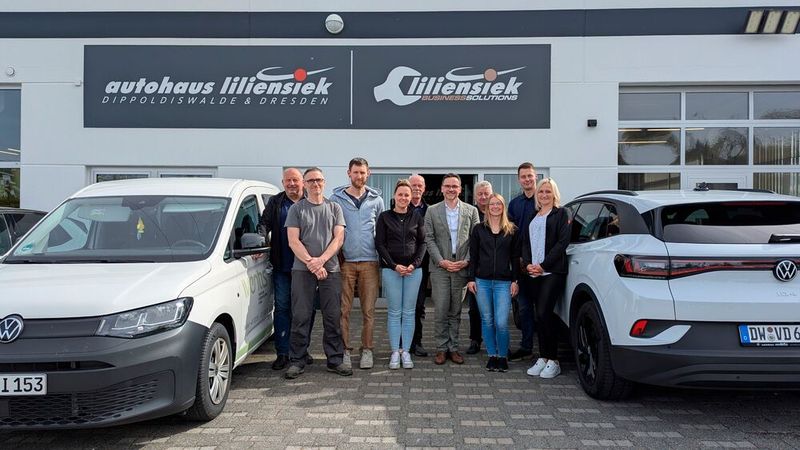 Mit seinem Geschäftsfeld Liliensiek Business Solutions hat Geschäftsführer Daniel Liliensiek seinen Volkswagen-Partnerbetrieb aus Dippoldiswalde nahe Dresden auf die Bedürfnisse von gewerblichen Kunden ausgerichtet. Ein eigener Standort in Dresden macht die Wege zu den Kunden kurz, ein eigenes Team samt Außendienst konzentriert sich auf Kundengewinnung, Terminvereinbarung und Abwicklung.  (Bild: Rosenow – VCG)