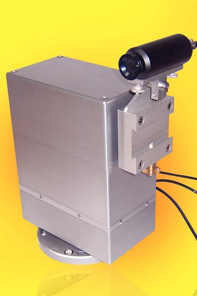 Der einsatzbereite Suntracker:   Er folgt dem scheinbaren Stand der Sonne, in Wirklichkeit aber der Erddrehung.  Bild: Dr. Schulz & Partner GmbH (Archiv: Vogel Business Media)