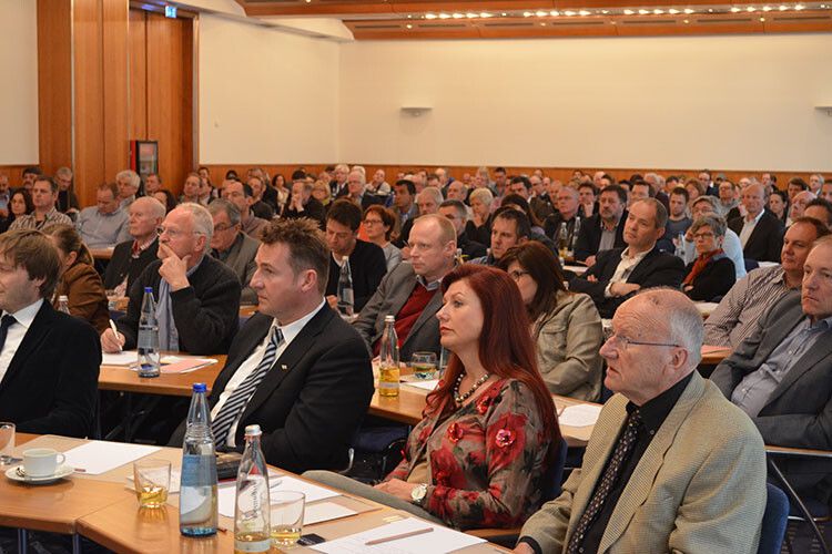 Die Wirtschaftlichkeit der neuen Fiat-Händlerverträge war ein zentrales Thema der Mitgliederversammlung des Verbands der Fiat-Konzern-Händler und -Servicebetriebe Deutschlands. (Foto: Rehberg)