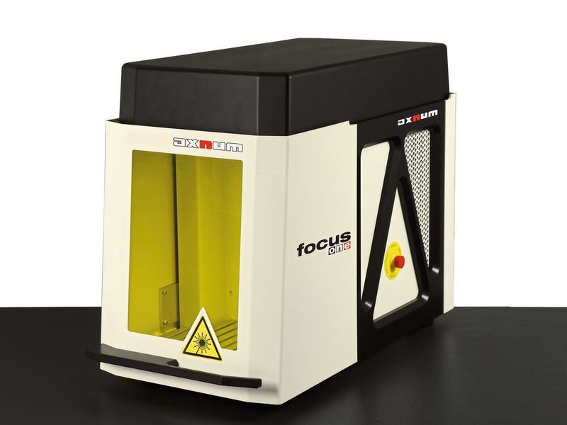 La société AxNum AG offre une solution standard de marquage laser composée du système de marquage laser FocusOne et du logiciel de marquage convivial LM-Creator. (AxNum SA)