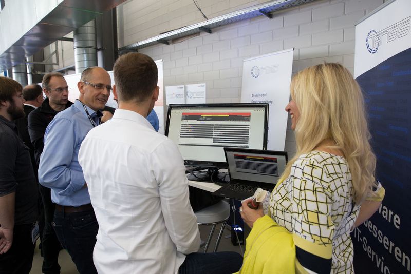 Die Aussteller führten intensive Gespräche mit den Comteam-Partnern. (Comteam)