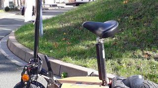 Mit diesem E-Scooter war ein 19-Jähriger in Erfurt mit Tempo 40 unterwegs. (Polizeiinspektion Erfurt)