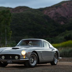 Das Original aus dem Jahr 1962, der Ferrari 250 GT Berlinetta.(Bild:  RM Sotheby's)