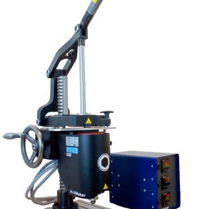 Ansicht einer HoliPress von HoliMaker für den manuellen Spritzguss.(Bild:  HoliMaker)