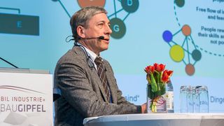 Digital Natives denken und leben in flexibleren Strukturen: Jean-Marc Ségaud zeigt, wie sich Unternehmen darauf einstellen sollten. (Stefan Bausewein)