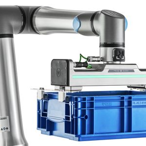 The new UR17g-1300 with a gripper from Weiss Robotics.(Source:  UR)