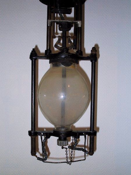 Bild 13: Bogenlampe (Siemens Archiv)