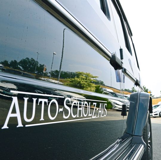 Auto-Scholz-AVS in Thüringen will junge Zielgruppen über Onlinemarketing mit Social-Media-Videos ansprechen. Für den Vertriebserfolg sorgt bei den Achtplatzierten des Internet Sales Award 2018 ein einges Internetvertriebsteam.(Bild:  Achter/»kfz-betrieb«)