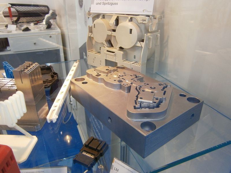 Einige Impressionen von der Moulding Expo-Premiere. (Bild: Königsreuther)