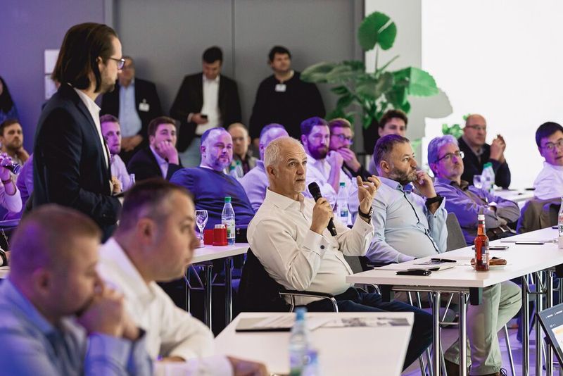 Mehr als 100 Teilnehmer waren auf dem 2. Wissensforum Zerspanung.(Bild:  Stefan Bausewein)