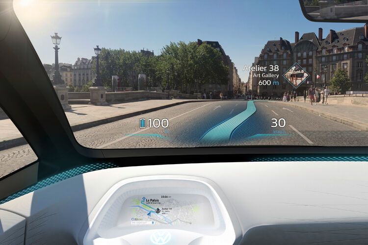 Für den von Volkswagen für 2019 angekündigte Elektro-Kompakten I.D. Ist beispielsweise der Einsatz eines Head-Up-Displays mit Augmented Reality geplant. (Bild: Volkswagen AG)