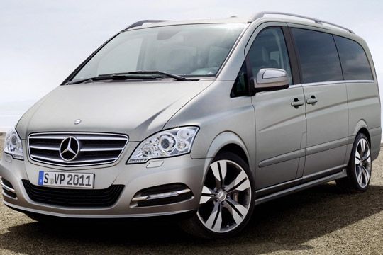 Den Mercedes Viano kennt man vor allem als Taxi und Shuttle-Fahrzeug. Das praktische Raumwunder könnte aber auch eine luxusgewohnte Kundschaft ansprechen. (Archiv: Vogel Business Media)