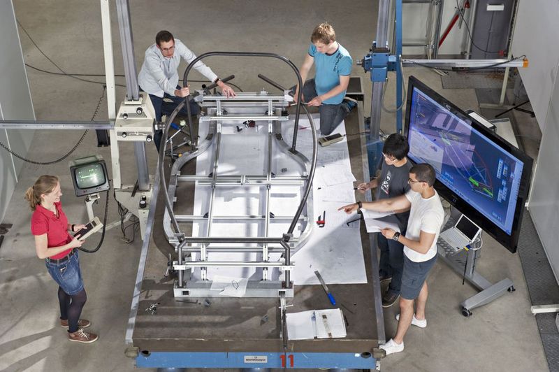 Projekt MUTE: Der Lehrstuhl für Fahrzeugtechnik erstellt Vorstudien zur Rahmenherstellung. (Archiv: Vogel Business Media)