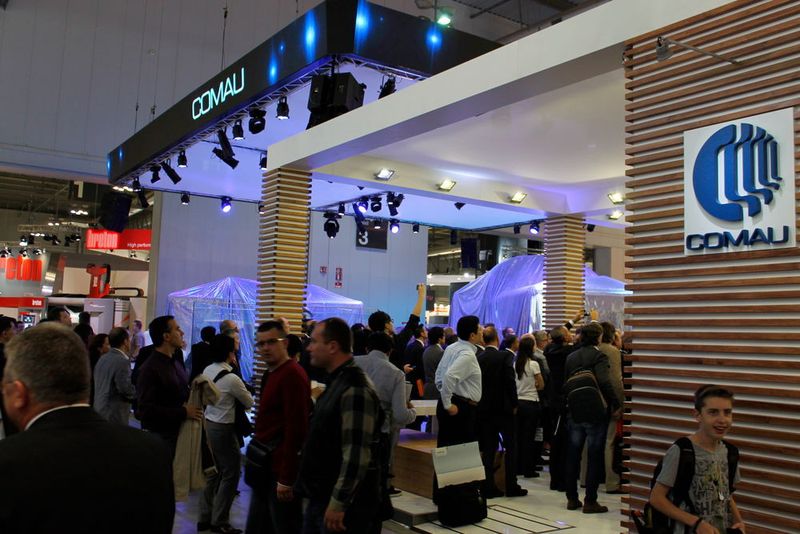 With more than 1,600 companies and 120,000 m² of net exhibition space booked and distributed across 12 halls, EMO Milano (5-10 October 2015) was a bright reflection of a positive trend in European machine tool production. (Source: Schulz)