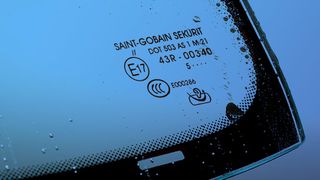 Saint-Gobain Sekurit ist unter anderem als Erstausrüster in Sachen Autoglas tätig. (Bild: Saint Gobain)