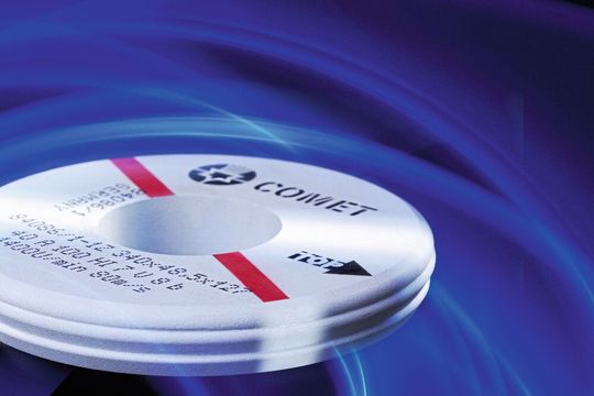 Gefertigt werden Schleifscheiben und -werkzeuge für industrielle Anwendungen – häufig nach Rezepturen, die exakt für den individuellen Einsatzfall ent- wickelt wurden.(Bild:  Ruwac)