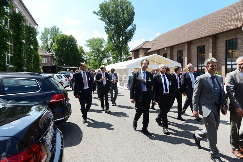 Die hohen Anforderungen von Heller an Qualität und Lieferflexibilität kann nicht mit Lieferanten ausschließlich aus Billiglohnländern erfüllt werden. (Bild: Heller)