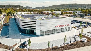 In Ettlingen hat die Graf Hardenberg-Gruppe eine neue Destination Porsche gebaut. Sie ersetzt den nahen Standort Karlsruhe. (Bild: Jan Liebel)