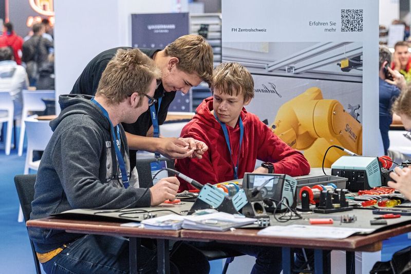 Die nach sieben Jahre Pause neu lancierte ineltec in Zürich war mit 162 Anbietern und 6803 Fachbesuchern aus der ganzen Schweiz für den Veranstalter MCH Group ein grosser Erfolg. (Bild: MCH Group)