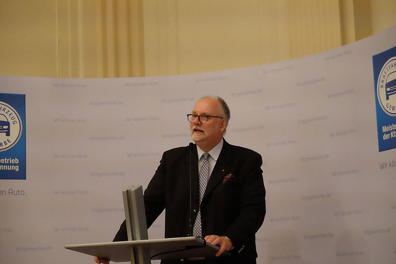 ADAC-Vizepräsident Gerhard Hillebrand will die gute Zusammenarbeit mit dem ZDK bei gemeinsamen Themen fortsetzen.  (Zietz/»kfz-betrieb«)