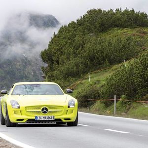 Auch der Elektrosportwagen SLS AMG Electric Drive ist mit einem Batterie-Management-System ausgestattet.