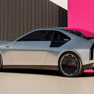 Mit dem historischen Vorbild hat das 110 R Concept nur wenige Gemeinsamkeiten.(Bild:  Skoda)