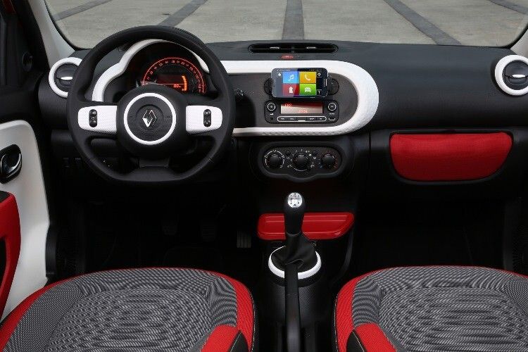 Bunt und aufgeräumt geht es im Renault Twingo zu. (Foto: Renault)