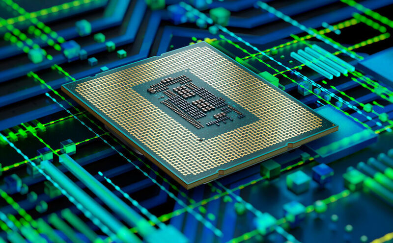 Die Alder-Lake-CPUs für den Desktop kommunizieren über den neuen Sockel 1700 mit dem Mainboard. Sie benötigen daher neue Hauptplatinen mit neuen Chipsätzen der Serie 600. Der Prozessor unterstützt prinzipiell DDR5-Speicher mit bis zu 4800MT/s und PCIe 5.0. (Intel)