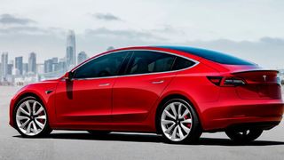 Ein Tesla Model 3: beim Zerlegen stellten Experten fest, dass Tesla anderen Autobauern technologisch um Jahre voraus ist. (Tesla)