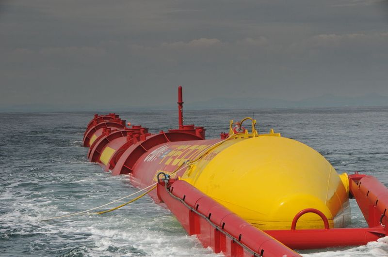 Die Lagereinheiten zwischen den Segmenten des Wellenenergiekonverters sind permanent wechselnden Belastungen von bis zu mehreren hundert Tonnen ausgesetzt. (Schaeffler)