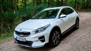 Mit dem XCeed PHEV hat Kia das nächste elektrifizierte Modell auf den Markt gebracht. Wir haben das Crossover mit der Ausstattungsstufe Spirit getestet. (Thomas Günnel/»Automobil Industrie«)