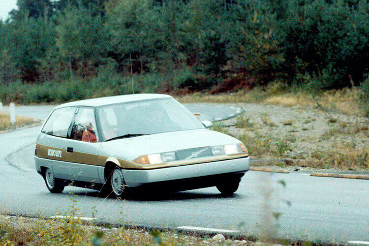 Die Ansprüche des im Jahr 1979 begonnenen Projekts waren hoch: Der Prototyp für das Jahr 2000 sollte mindestens zwei Personen Platz bieten, maximal 700 Kilogramm wiegen und weniger als vier Liter Kraftstoff auf 100 Kilometer verbrauchen. (Foto: Volvo)