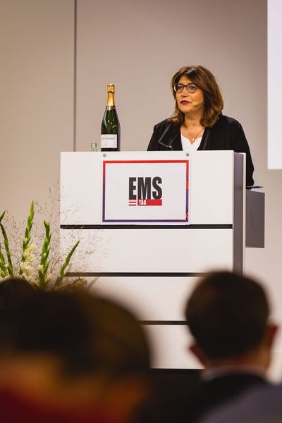 Impressionen vom 24. Würzburger EMS-Tag: Im Mittelpunkt standen aktuelle Branchenthemen, praxisnahe Impulse und insbesondere der persönliche Austausch innerhalb der EMS-Community. (Bild: Stefan Bausewein)
