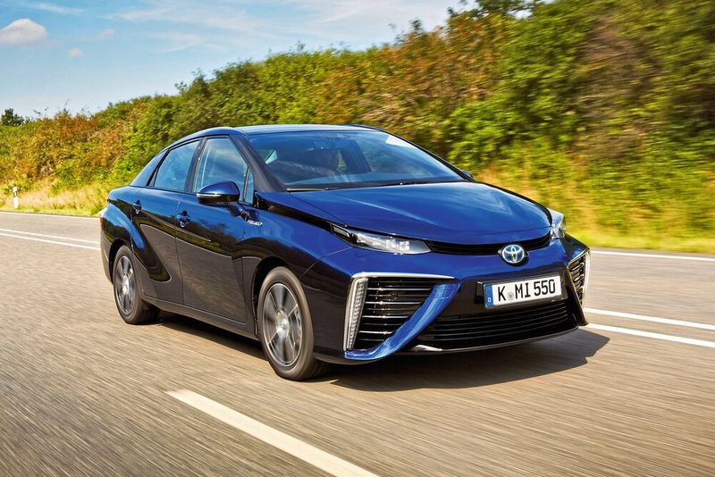 ...Toyota Mirai (ab 78,600 Euro)... (Bild: Toyota)