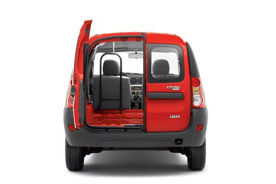 Die hinteren Doppelflügeltüren zum Laderaum beim Express sind im Verhältnis 1:2 aufgeteilt. (Archiv: Vogel Business Media)