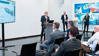 The first day of the WFL Technology Meeting started with a press conference. Norbert Jungreithmayr (CEO), Günther Mayr (Managing Director Sales, Technologies and Services), Reinhard Koll (Head of Application Technology) and Jürgen Schmid (Design Tech) provided information on new machines and technology innovations. (Source: WFL Millturn Technologies )