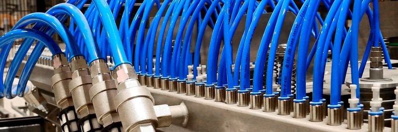 Auch auf dem Feld der Pneumatik können IIoT-Anwendungen Transparenz und eine gesteigerte Produktivität fördern.(Bild:  gemeinfrei /  Pixabay)