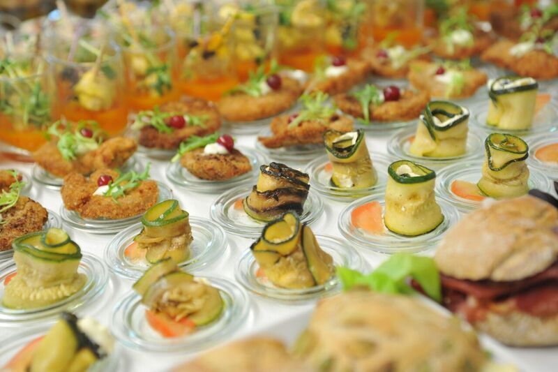 Das Mittagsbuffet (8Soft)