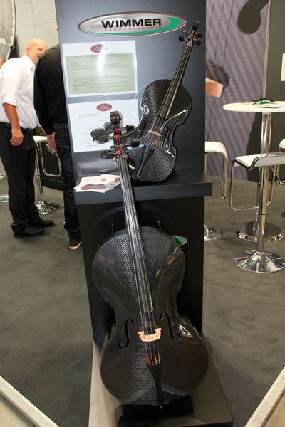 Impressionen von der Composites Europe 2015 in Stuttgart. Zum 10. Mal öffnete die Faserverbundwerkstoff-Messe ihre Tore und verzeichnete einen deutlichen Zuwachs an Ausstellern und Besuchern. (Bild: Königsreuther)